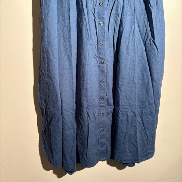Universal Standard Dune Linen Shirtdress - Picture 2 of 8